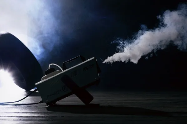 Нужно ли чистить генераторы дыма?