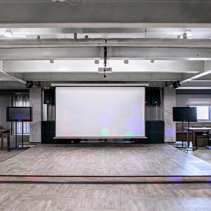 Выбор проектора для конференц-залов/музеев/школ: пошаговая инструкция  Выбор проектора для конференц-залов/музеев/школ: пошаговая инструкция