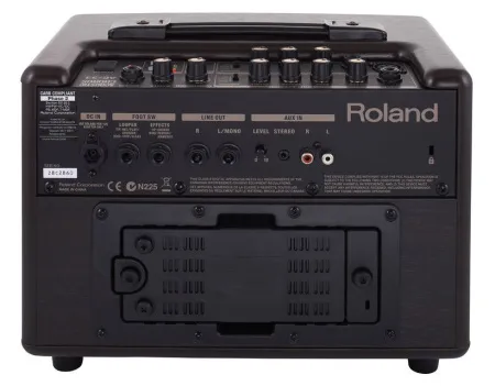Купить ROLAND AC-33RW за 81&nbsp;749 ₽