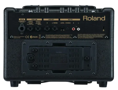 Купить ROLAND AC-33 за 53&nbsp;190 ₽