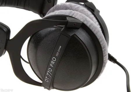 Купить BEYERDYNAMIC DT 770 PRO (32 Ohm) по выгодной цене в Москве