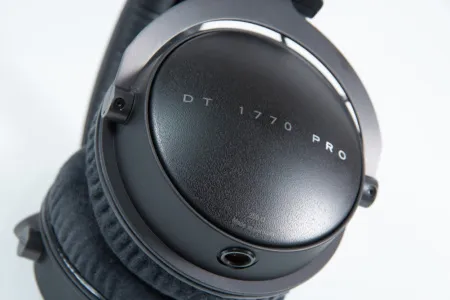 Купить BEYERDYNAMIC DT 1770 PRO по выгодной цене в Москве