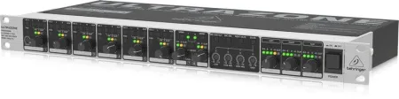 Купить BEHRINGER ZMX8210 V2 по выгодной цене в Москве