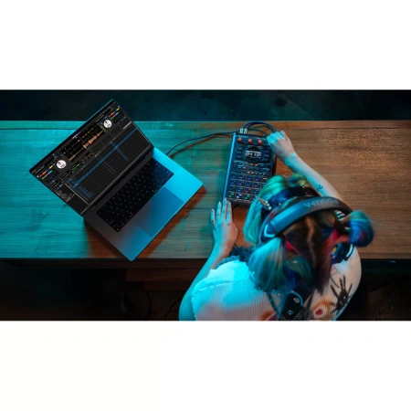 Купить ROLAND SP-404MKII за 47&nbsp;590 ₽