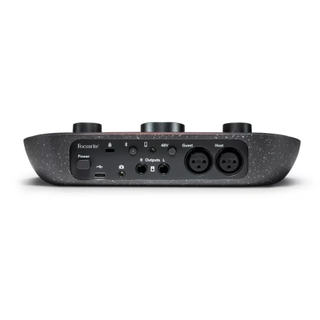 Купить Focusrite Vocaster Two Podcast по выгодной цене в Москве