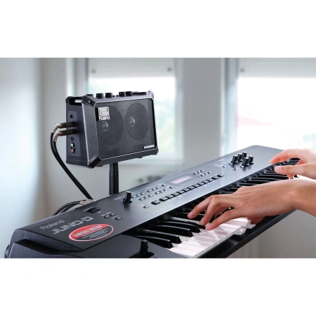 Купить ROLAND MOBILE CUBE за 0 ₽