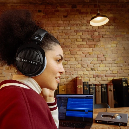 Купить Beyerdynamic DT 990 PRO X по выгодной цене в Москве