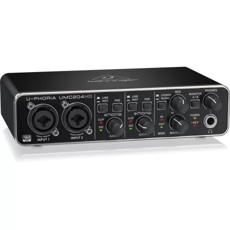 Купить BEHRINGER UMC204HD по выгодной цене в Москве